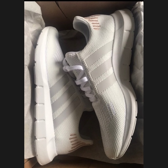 adidas womens shoes with gold stripes